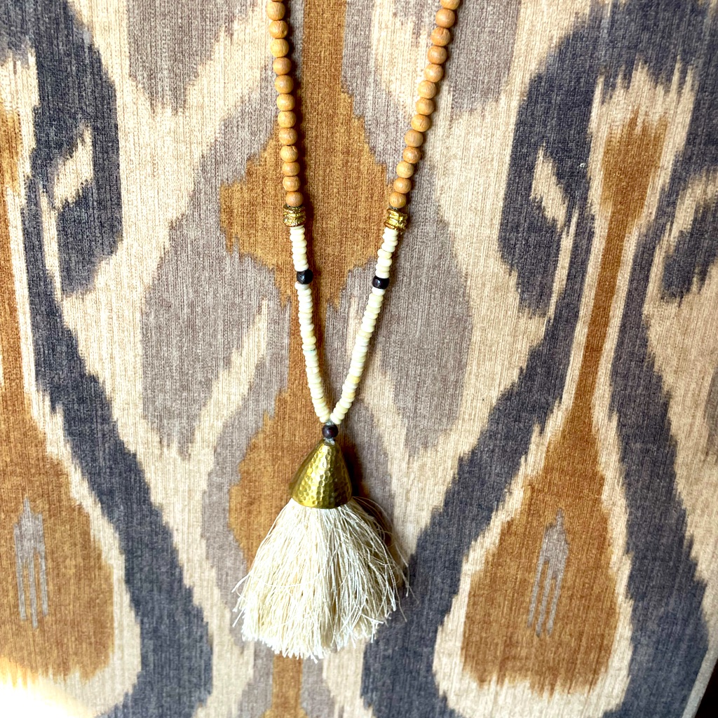 Noonday Tassel Necklace 20$